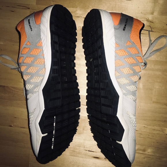 Rebok Cross training shoe - Picture 3 of 4